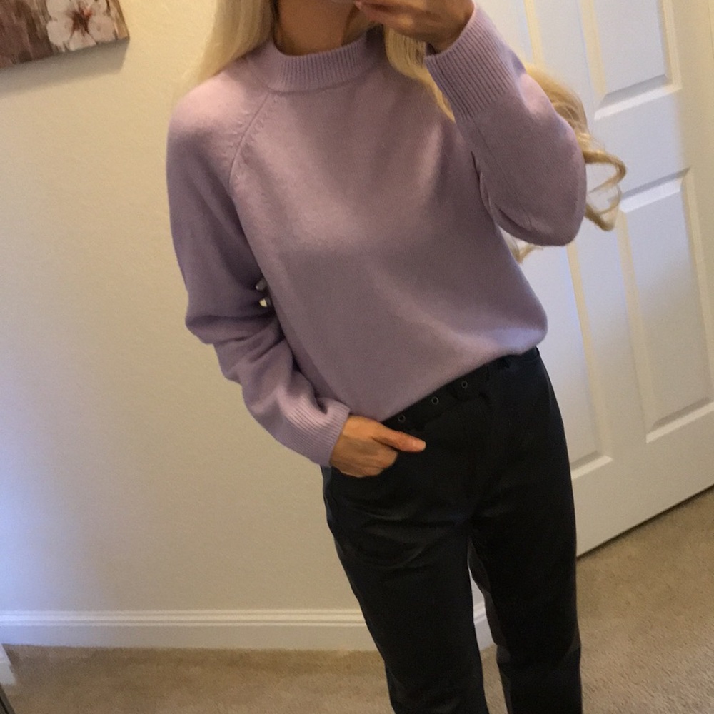 - 🌸Vince Camuto 🌸Ladies Mock Neck Sweater size L/XLgreat spring sweater
